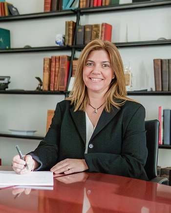 Mónica Curtichs Vela